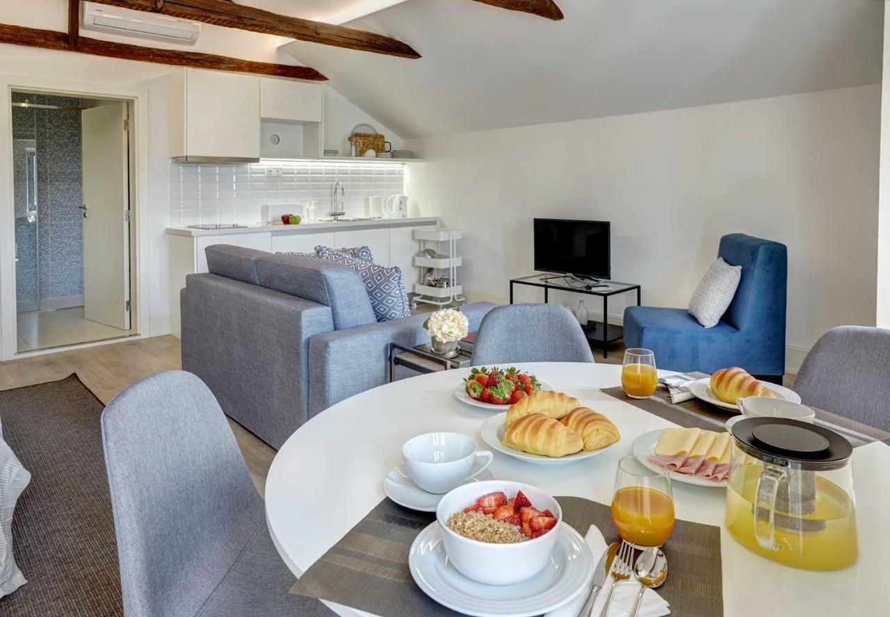 Porto Downtown Lovers Suites: Bombarda 451 Exterior foto
