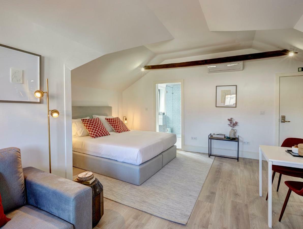 Porto Downtown Lovers Suites: Bombarda 451 Exterior foto