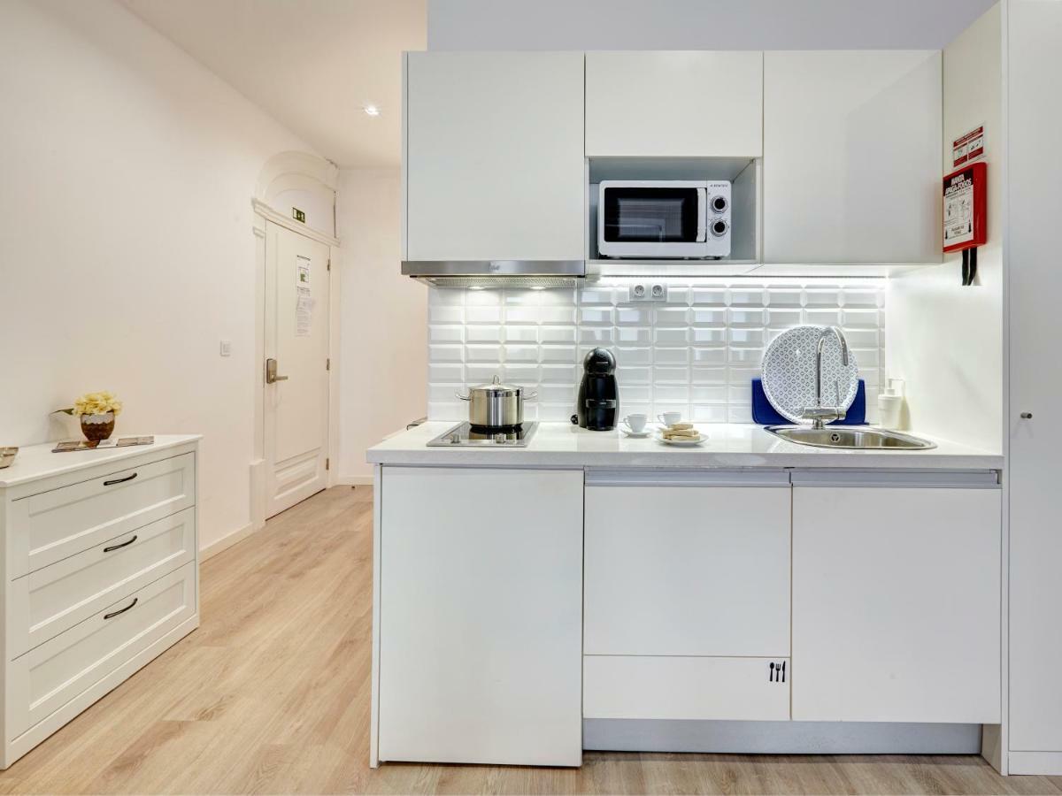 Porto Downtown Lovers Suites: Bombarda 451 Exterior foto